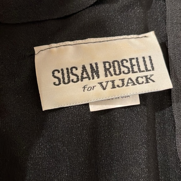 Ladies Vintage Black Gown - Picture 3 of 5